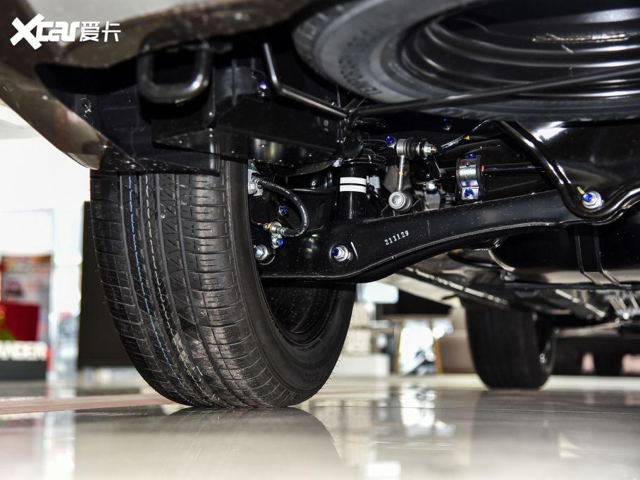 2021W{ Ŀ 2.0L 򌕳 5