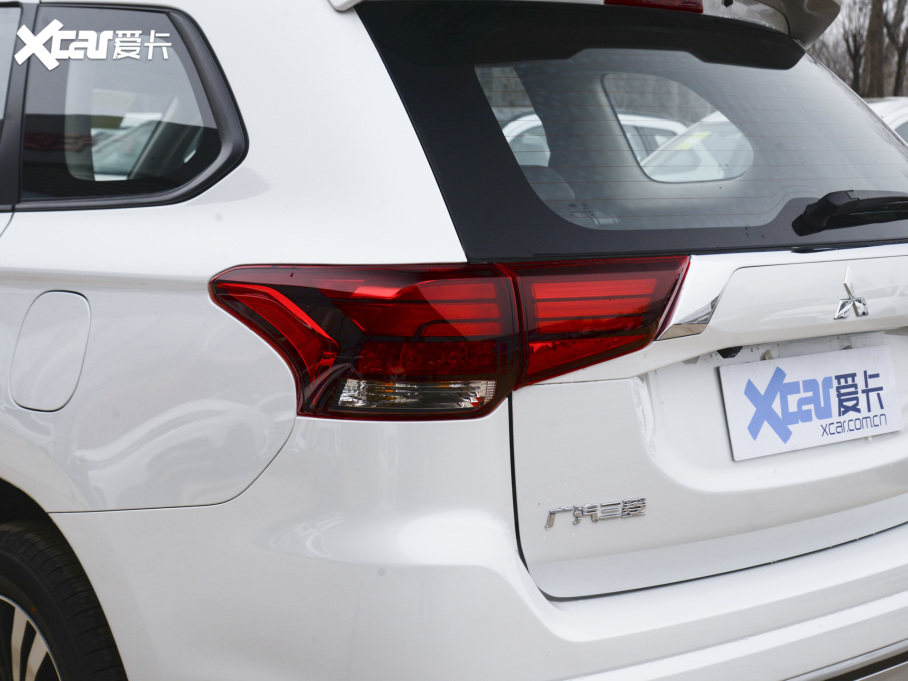 2021W{ Ŀ 2.0L 򌕳 5