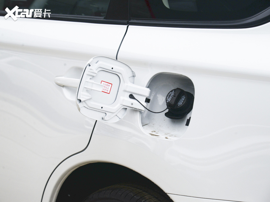 2021W{ Ŀ 2.0L 򌕳 5