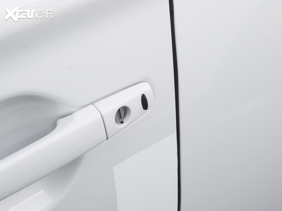 2021W{ Ŀ 2.0L 򌕳 5