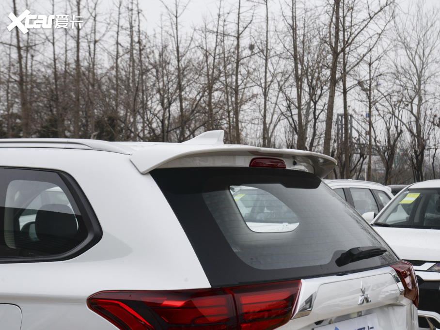 2021W{ Ŀ 2.0L 򌕳 5