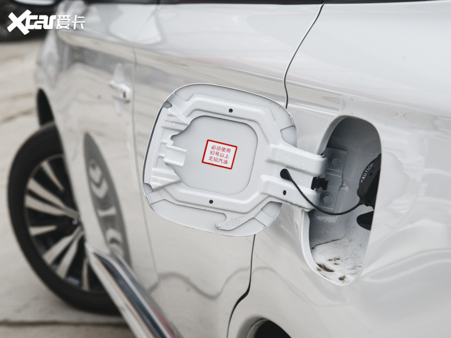 2021W{ Ŀ 2.0L 򌕳 5