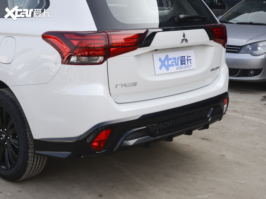 2021W{(ln) 2.0L (q)ׄӰ 5