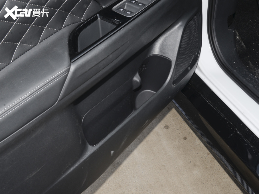 2021W{ 2.0L (q)ׄӰ 5