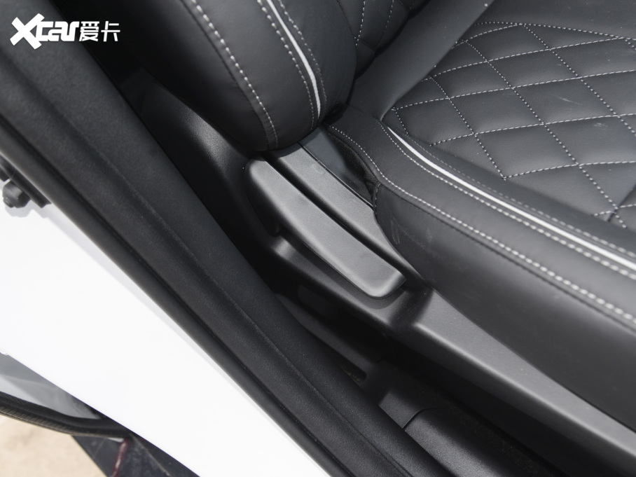 2021W{ 2.0L (q)ׄӰ 5