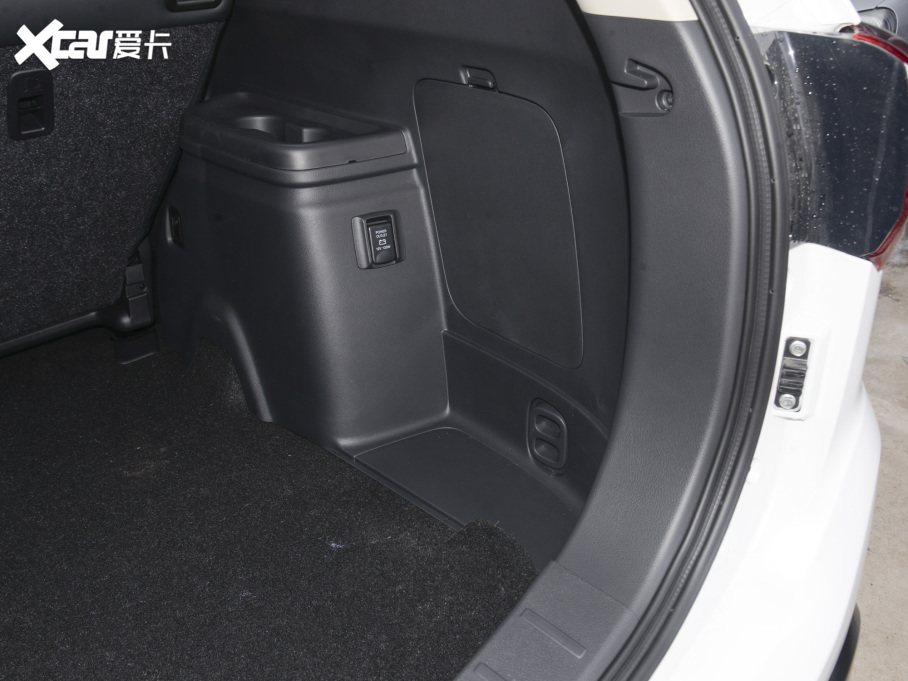 2021W{(ln) 2.0L (q)ׄ(dng) 5