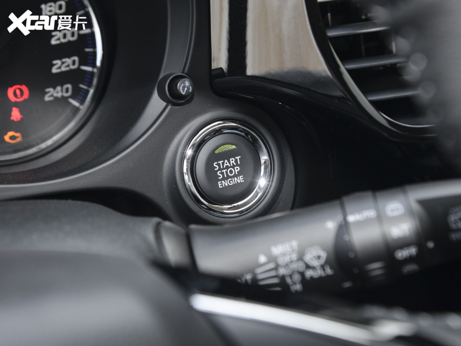 2021W{(ln) 2.0L (q)ׄӰ 5