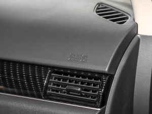 2021Ŀ 2.0L 򌕳 7 п؅^