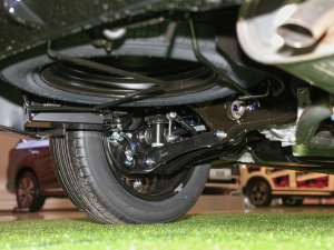2021款2.4L 四驱曜动版 5座 细节外观