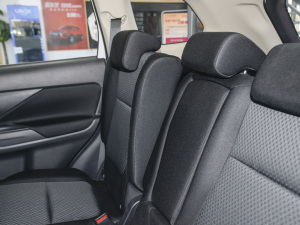 2021Ŀ 2.0L 򌕳а 5 g