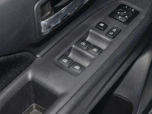 2021Ŀ 2.0L 򌕳а 5 п؅^