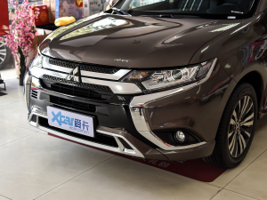 2021Ŀ 2.0L 򌕳 5 ^