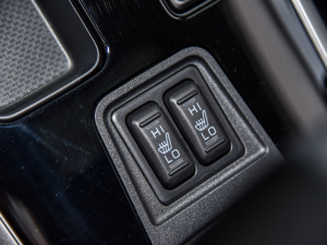 2021Ŀ 2.0L 򌕳 5 g