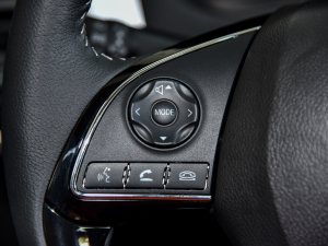 2021Ŀ 2.0L 򌕳 5 п؅^