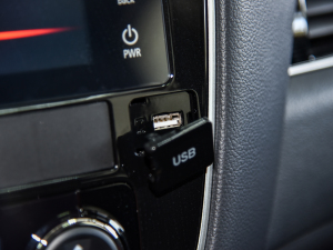 2021Ŀ 2.0L (q) 5 п؅^(q)