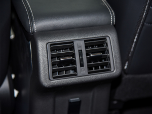 2021Ŀ 2.0L (q) 5 п؅^(q)