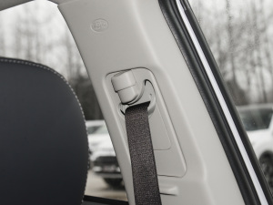 2021Ŀ 2.0L 򌕳 5 g