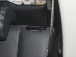 2021Ŀ 2.0L 򌕳 5 g