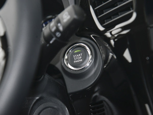 2021Ŀ 2.0L 򌕳 5 п؅^