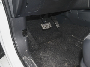 2021Ŀ 2.0L 򌕳 5 п؅^