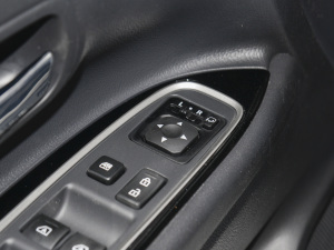 2021Ŀ 2.0L 򌕳 5 п؅^