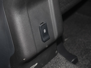 2021Ŀ 2.0L 򌕳 5 п؅^