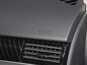 2021Ŀ 2.0L 򌕳 5 п؅^