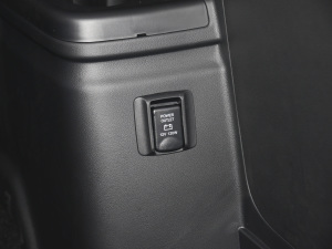 2021Ŀ 2.0L 򌕳 5 п؅^