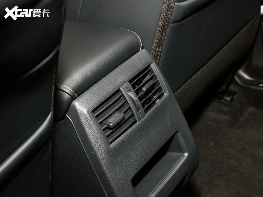 2023W{ 1.5T CVT׿Խ 5