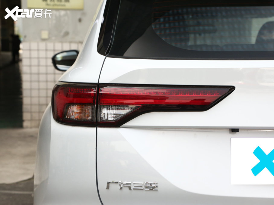 2023W{ 1.5T CVT׿Խ 5