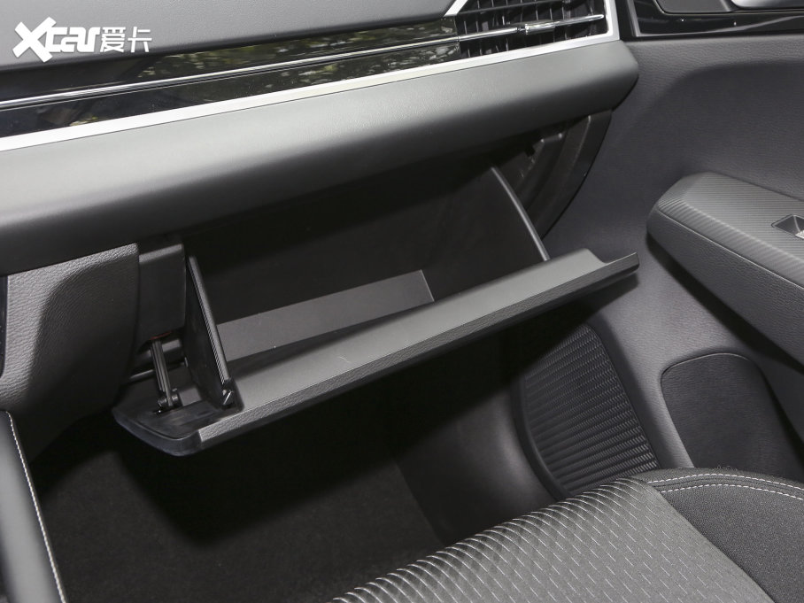 2023W{(ln) 1.5T CVT(q)׿Խ 5