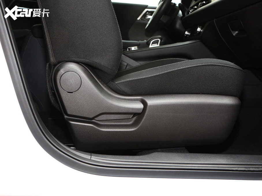 2023W{(ln) 1.5T CVT(q)׿Խ 5