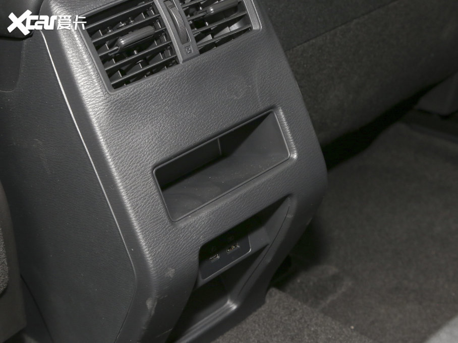 2023W{ 1.5T CVT׿Խ 5