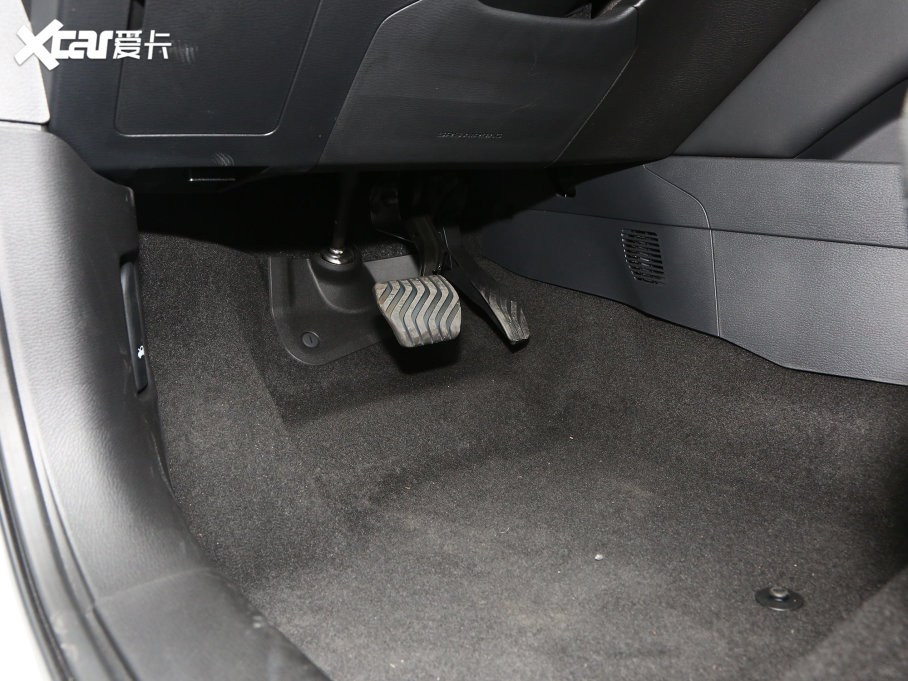 2023W{ 1.5T CVT׿Խ 5