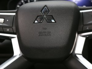 2023款1.5T CVT四驱尊耀版 7座 中控区