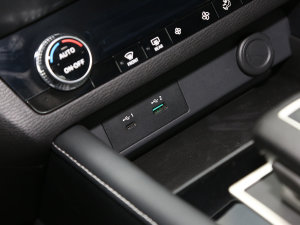 20231.5T CVT(q)׿Խ 5 п؅^(q)