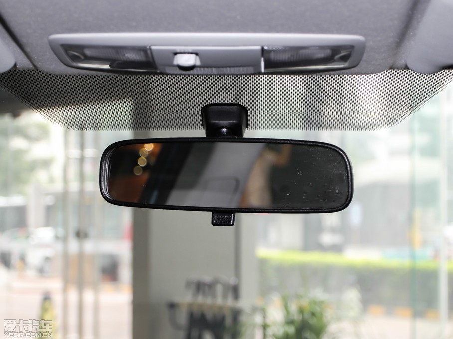 2013������ 2.0L �քӃ�����m��