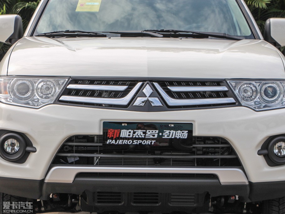 2013�������_���ŕ� 3.0L �ԄӃ����A��