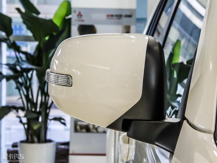 2013_ŕ 3.0L Ԅ(q)Ş V