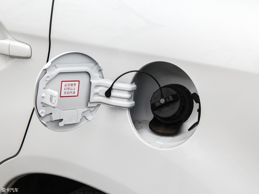 2016������ 2.0L �ԄӃ���I����