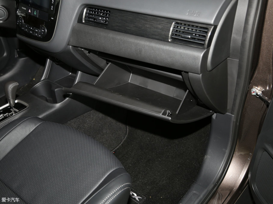 2016W{(ln) 2.4L (q)7A