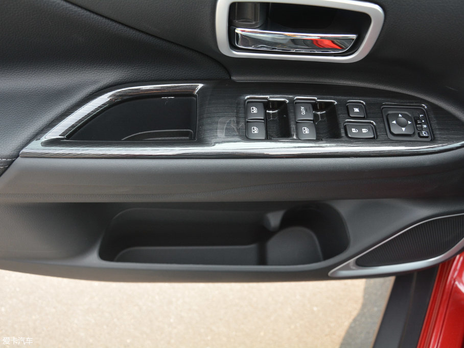 2017W{(ln) 2.0L (q)5sҫ