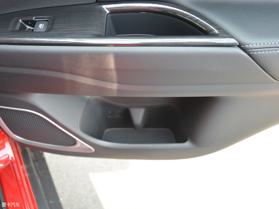 2017W{(ln) 2.0L (q)5sҫ