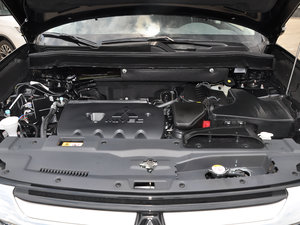 2017款2.0L 两驱5座荣耀版 发动机