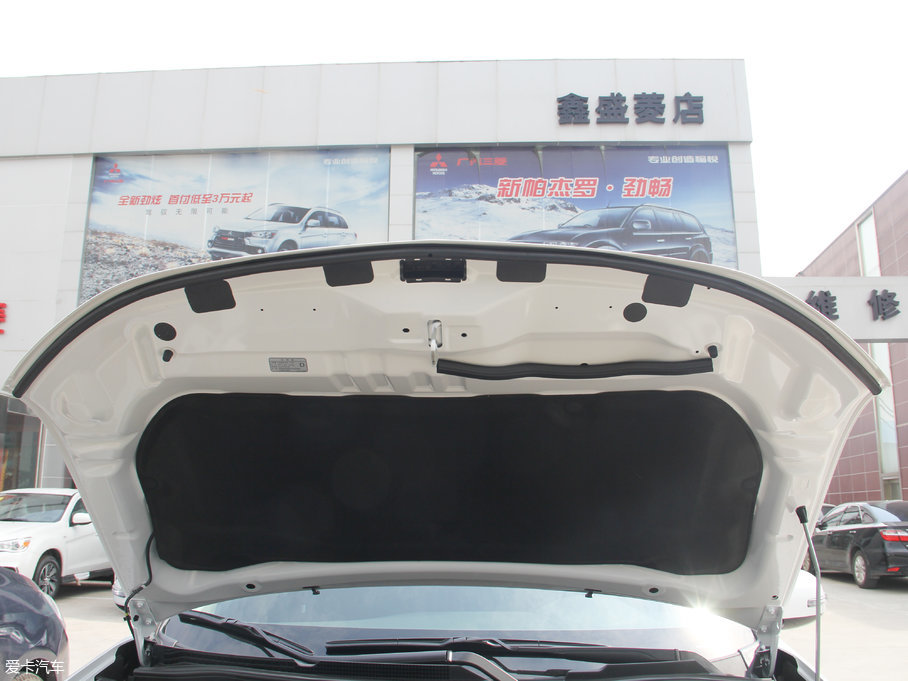 2018W{(ln) 2.0L (q)Θ(l)