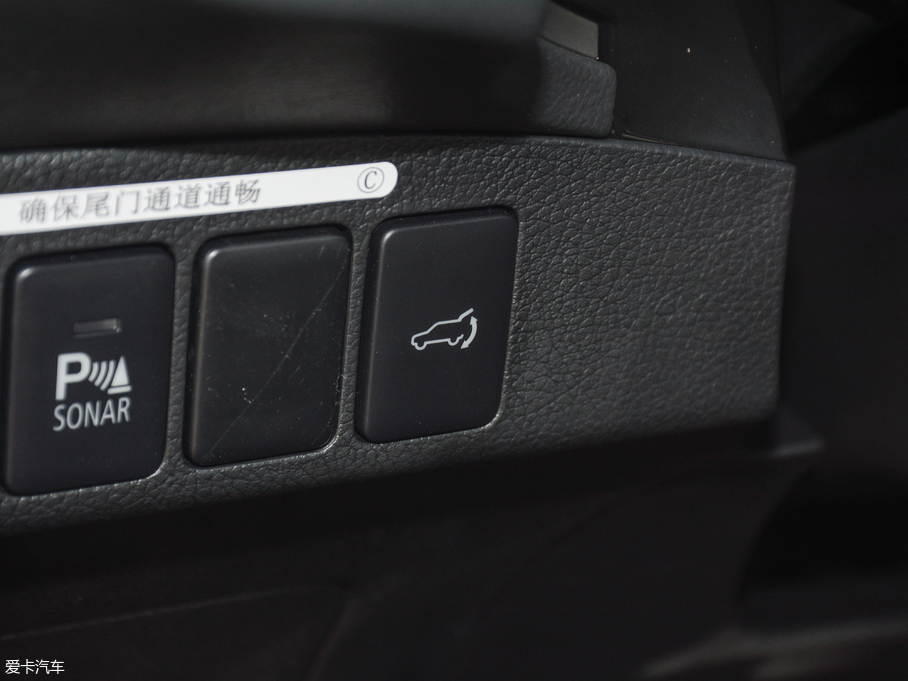 2018W{(ln) 2.4L (q)F