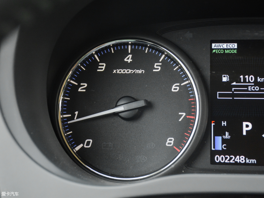 2018W{(ln) 2.4L (q)F