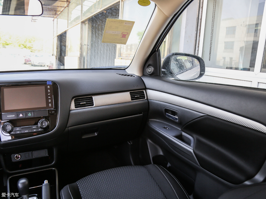 2018W{(ln) 2.0L (q)L(fng)а