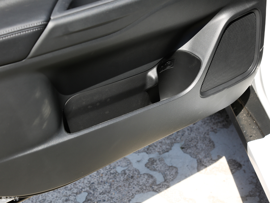 2018W{(ln) 2.4L (q)Ӣ