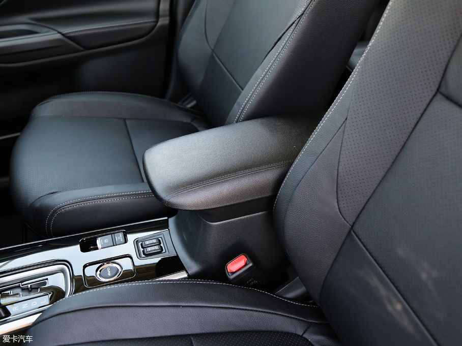 2018W{(ln) 2.4L (q)Ӣ